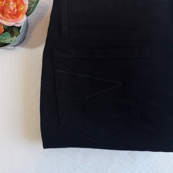 Seven 7 | Bermuda black jeans rolled cuffs - Picture 14 of 16